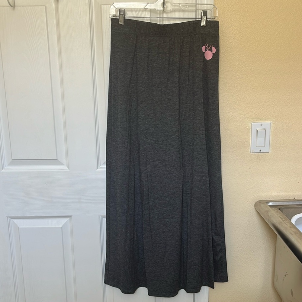 Women’s Dark Gray Maxi Skirt with Pink Accent